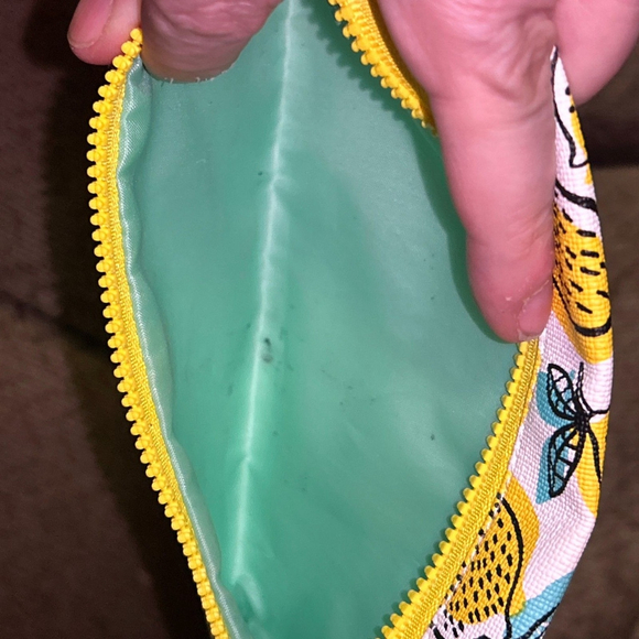 Ipsy Lemon Print Makeup Bag - Picture 3 of 4